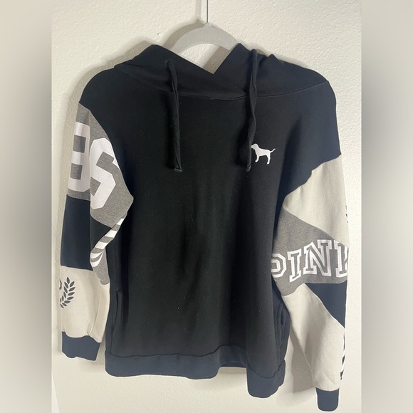 Victoria's Secret Tops - PINK Victoria’s Secret 🐶 Colorblock Hoodie 🖤 Gray White Pullover – XS